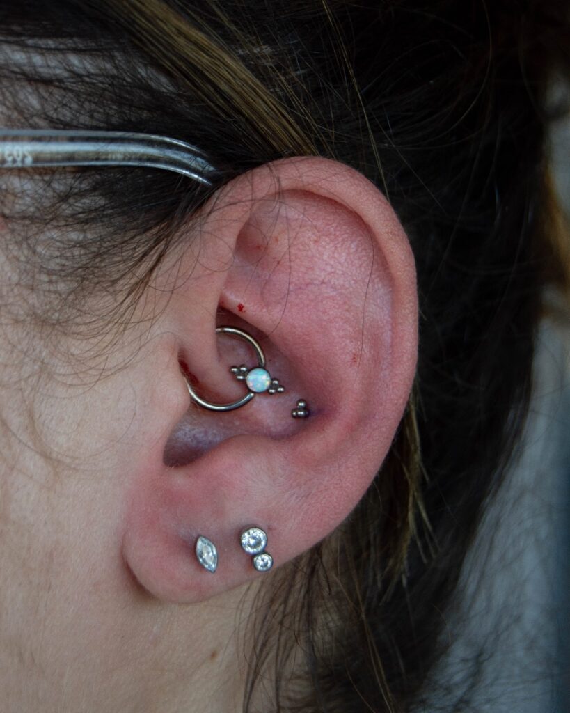 Daith & Helix piercing 